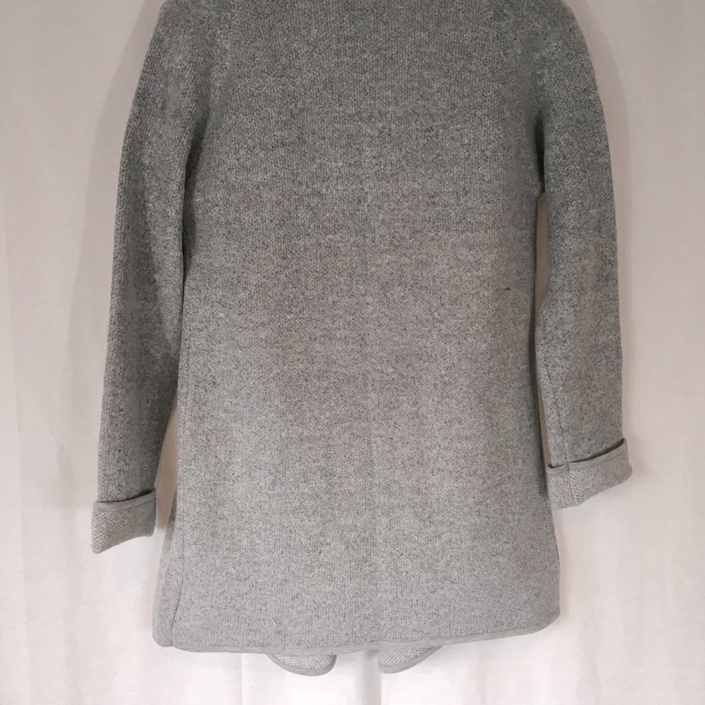 Sweater Wrap Style Large - Picture 9 of 10